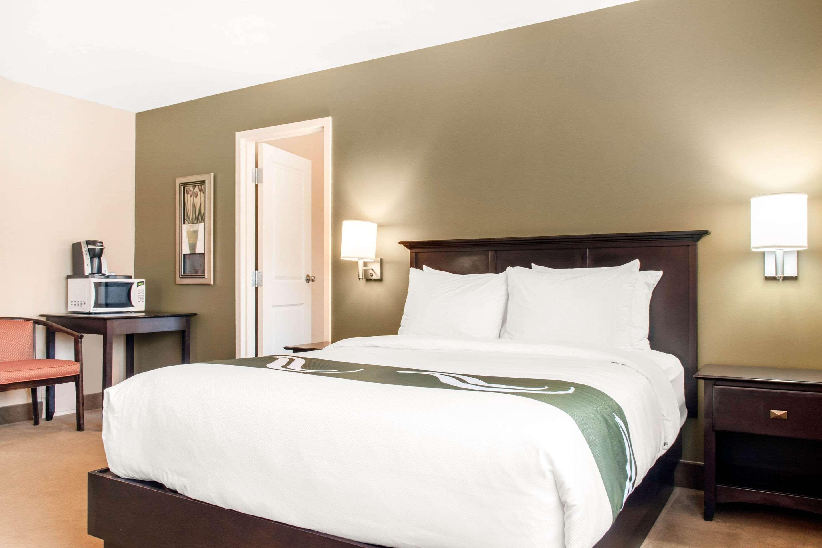 Quality Inn & Suites Quispamsis Rothesay Екстер'єр фото