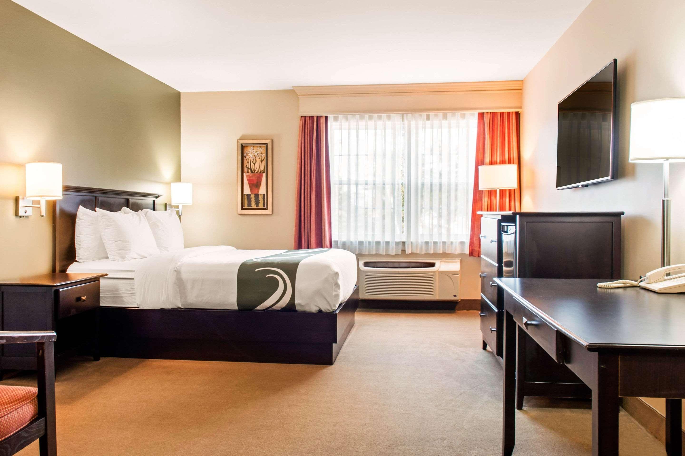 Quality Inn & Suites Quispamsis Rothesay Екстер'єр фото