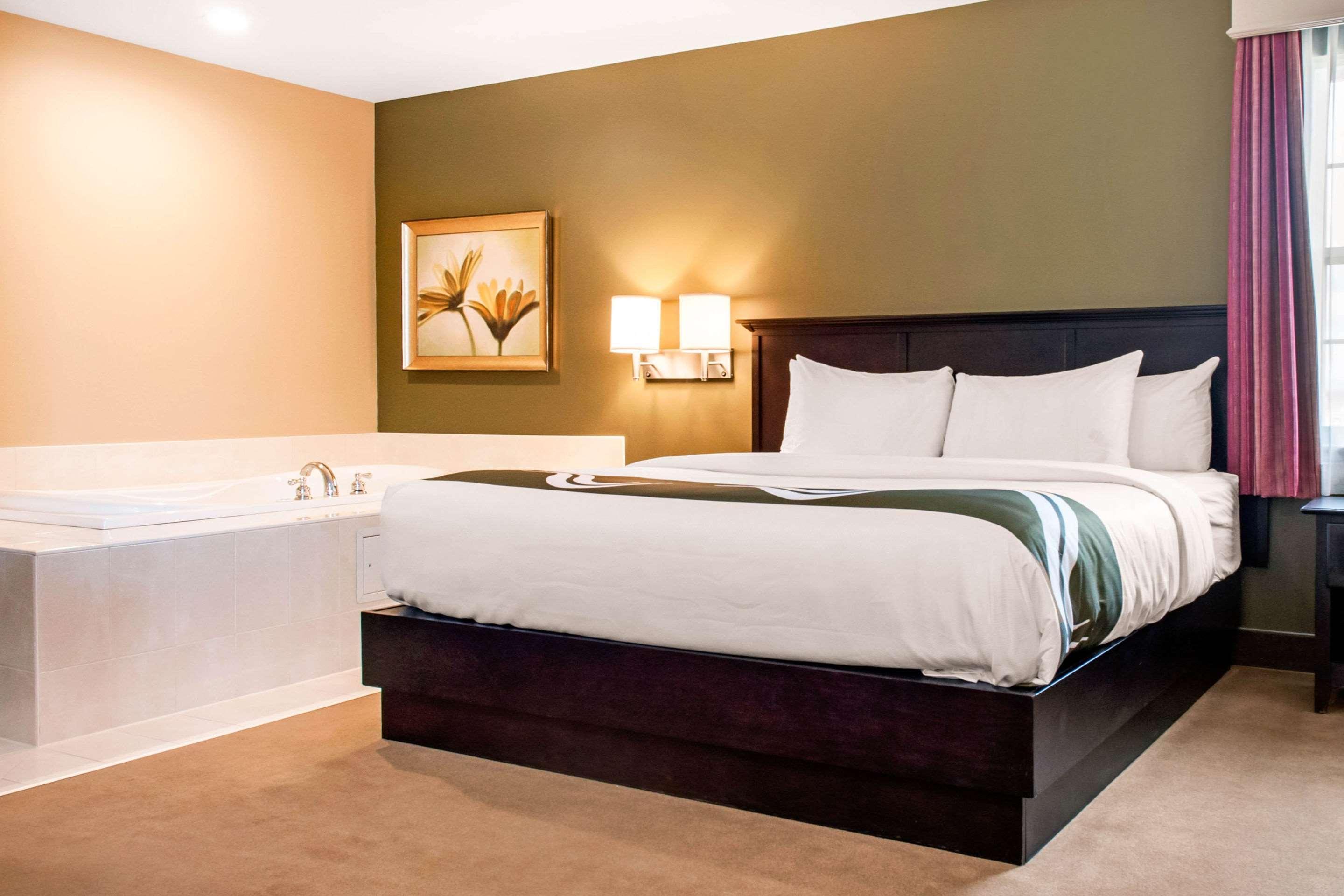 Quality Inn & Suites Quispamsis Rothesay Екстер'єр фото