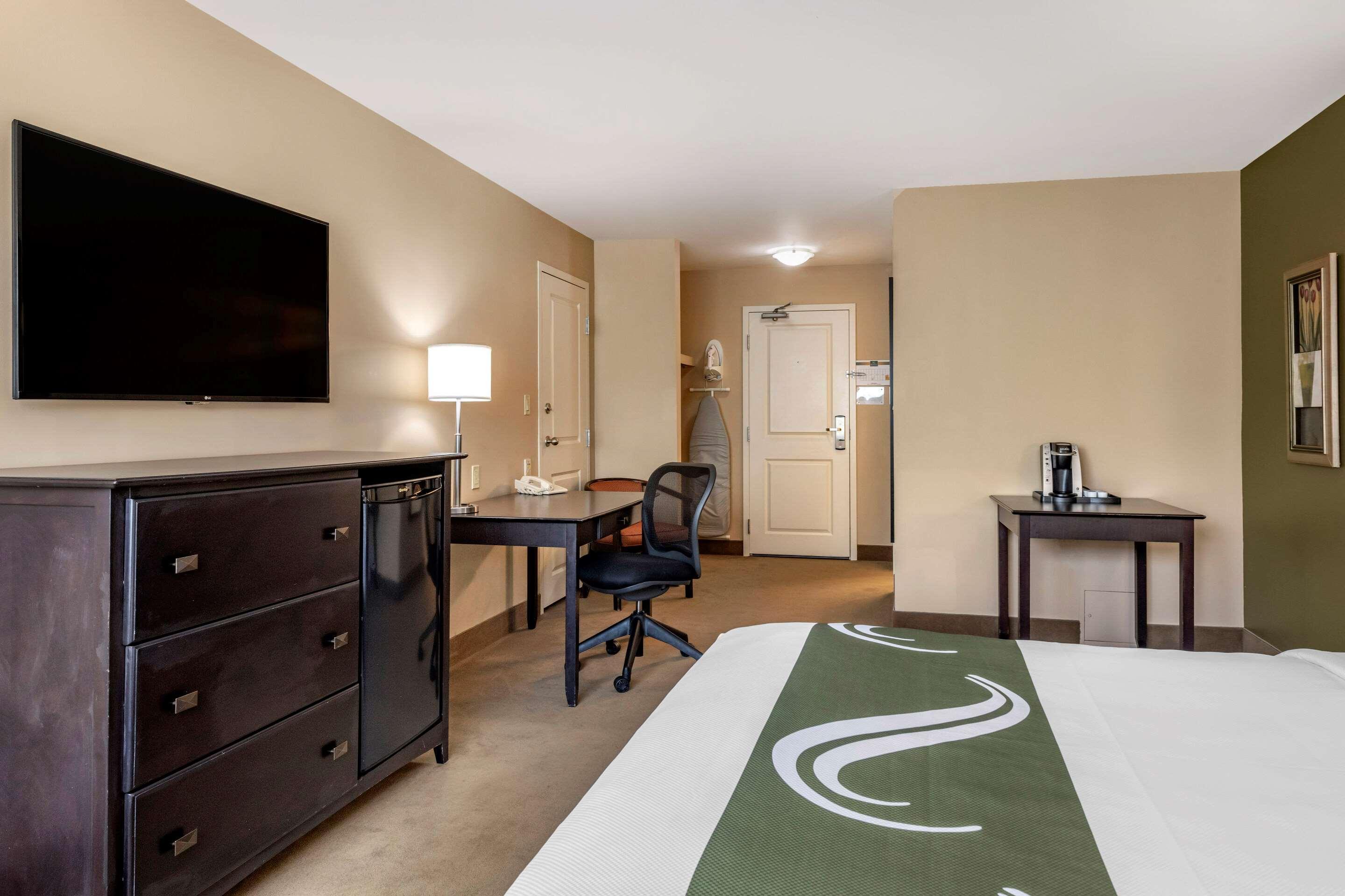 Quality Inn & Suites Quispamsis Rothesay Екстер'єр фото
