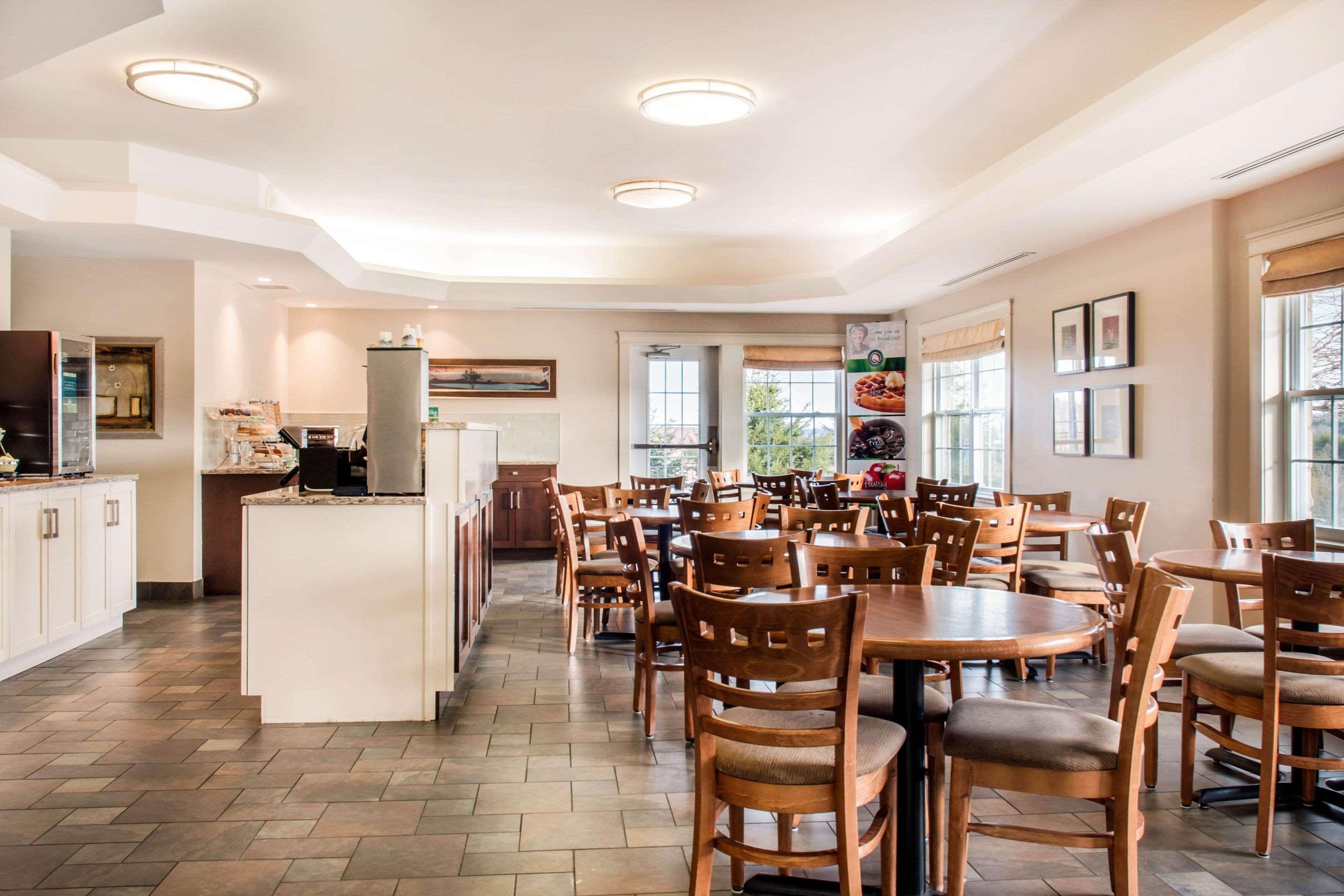 Quality Inn & Suites Quispamsis Rothesay Екстер'єр фото