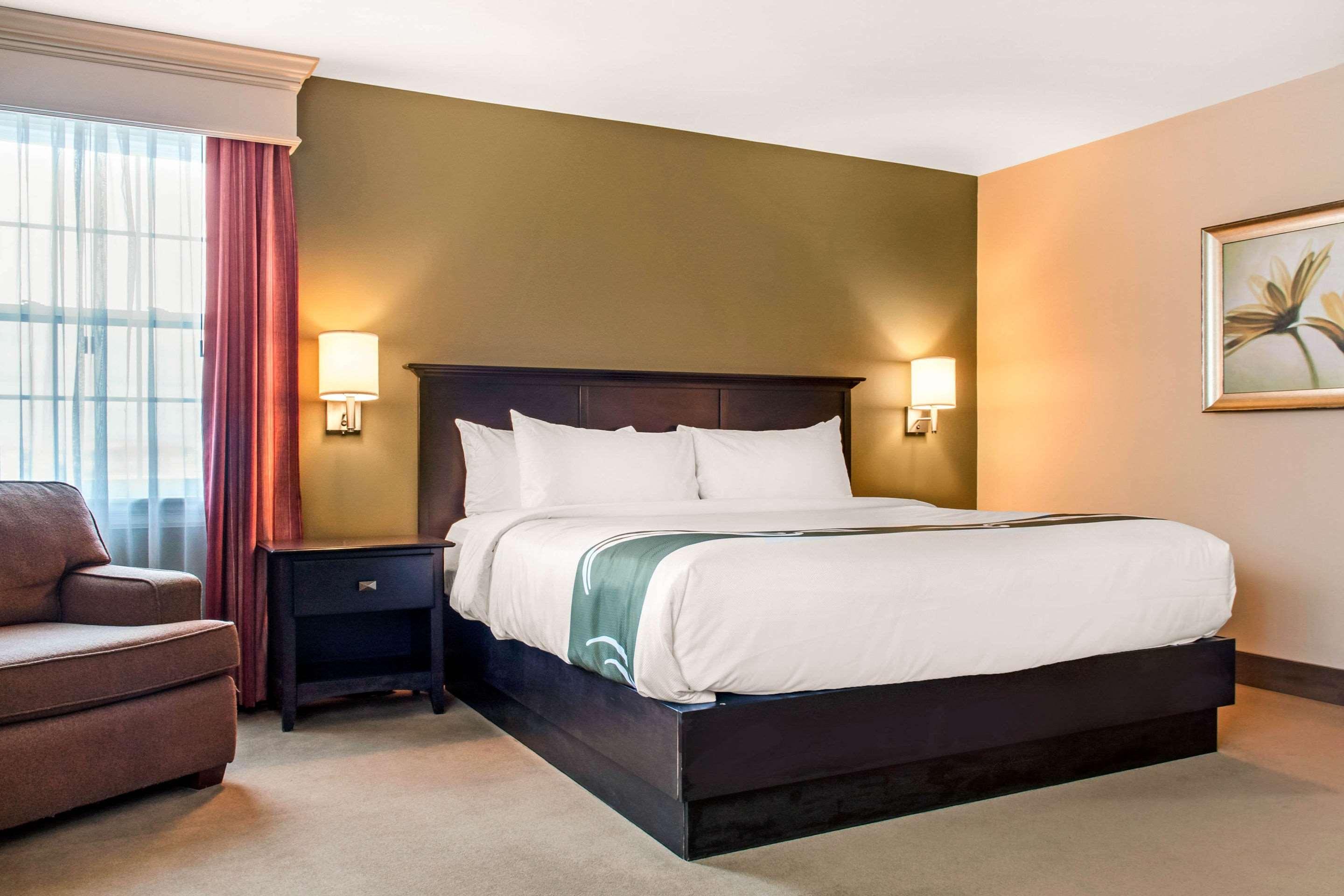 Quality Inn & Suites Quispamsis Rothesay Екстер'єр фото