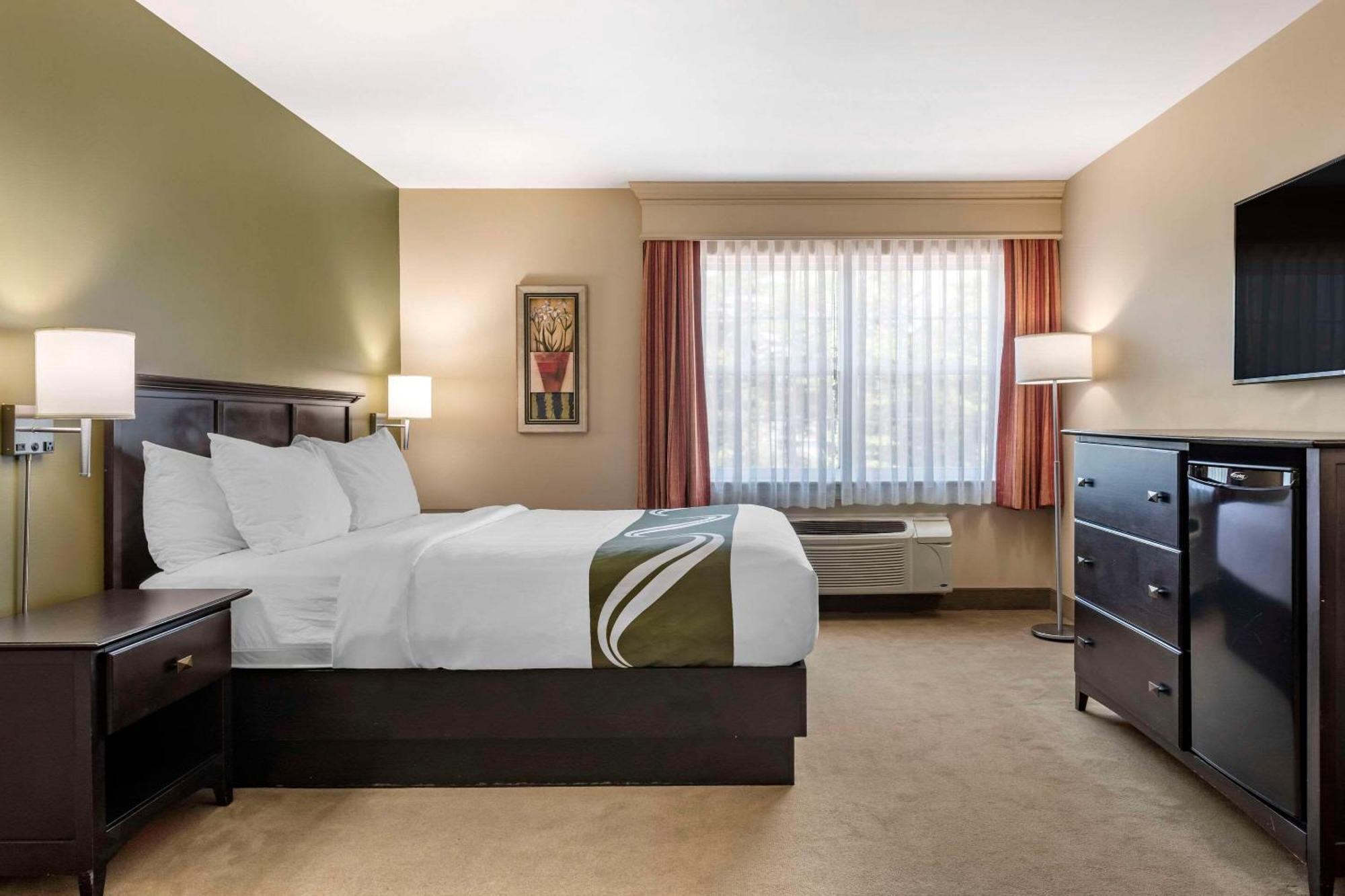 Quality Inn & Suites Quispamsis Rothesay Екстер'єр фото