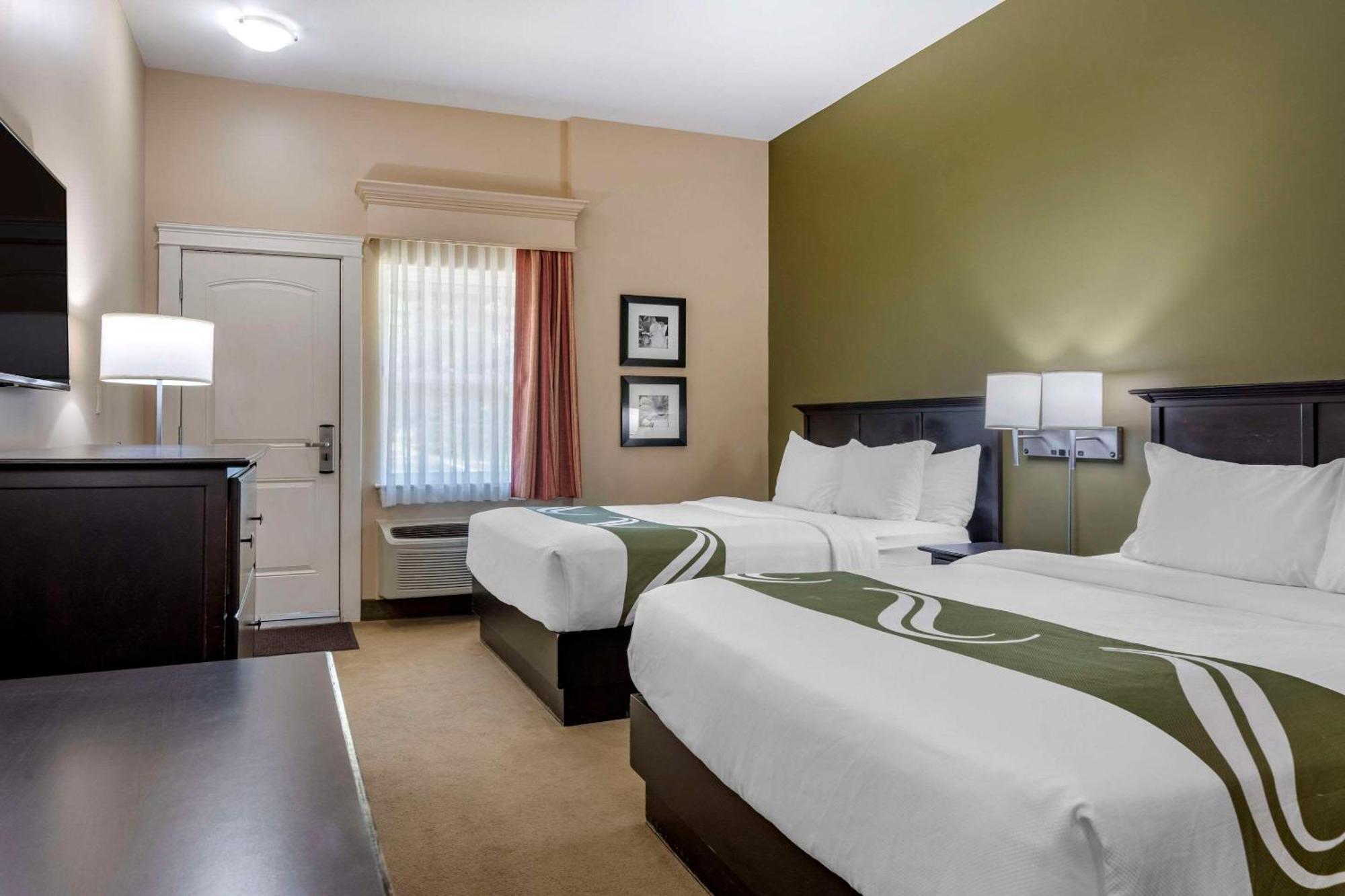 Quality Inn & Suites Quispamsis Rothesay Екстер'єр фото