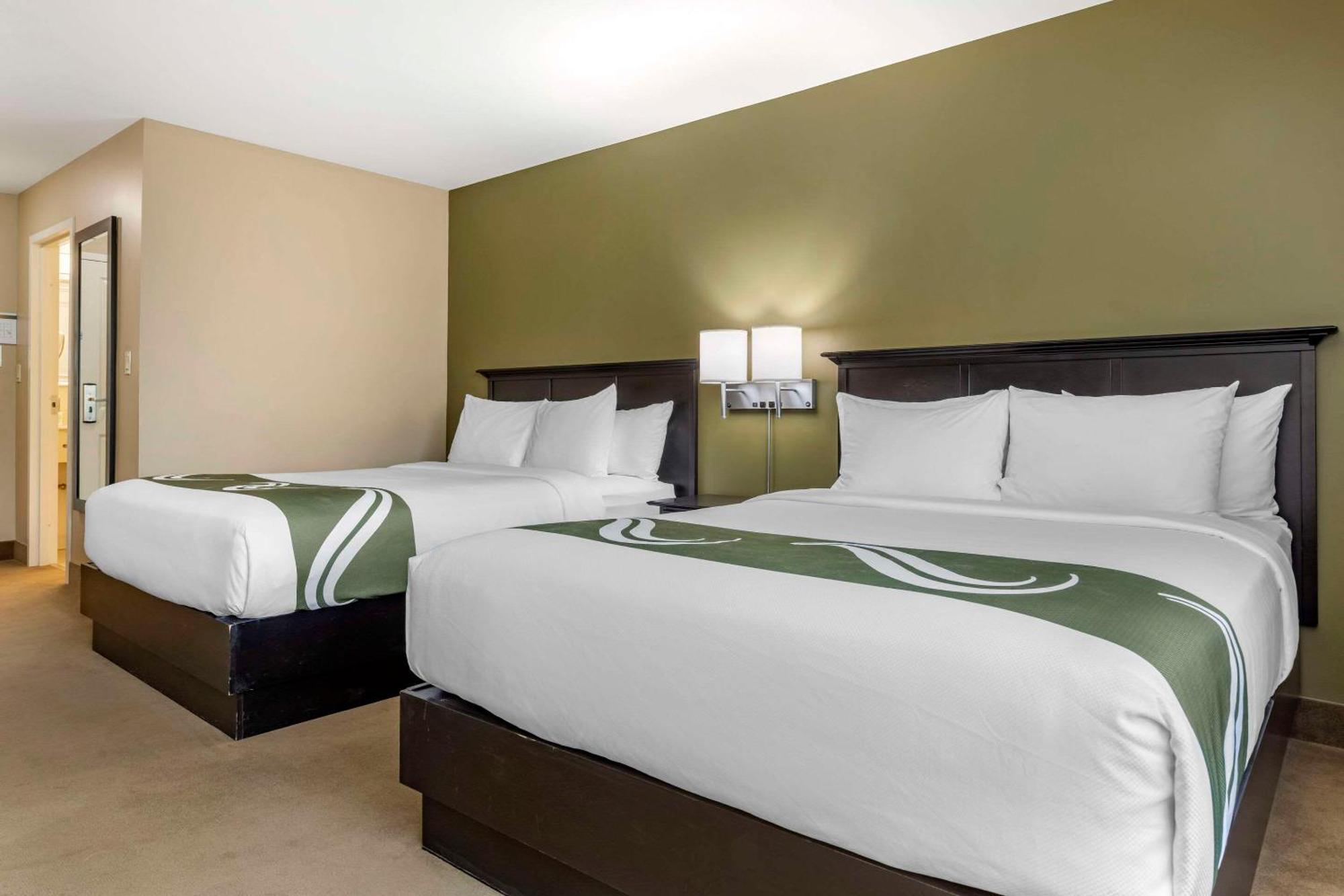 Quality Inn & Suites Quispamsis Rothesay Екстер'єр фото